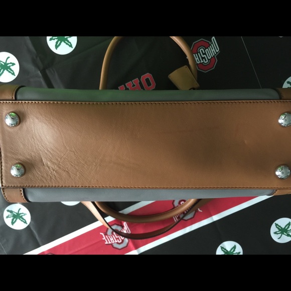 Michael Kors Signature Hamilton Frame Out Tote Purse with Matching Wallet - Picture 6 of 11